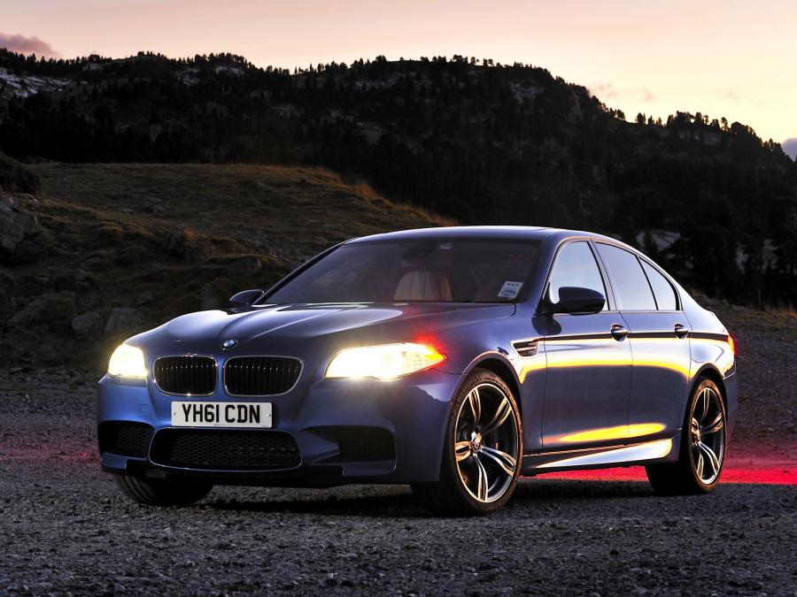  BMW M5 2011 года  (UK) (фото 31 из 36)